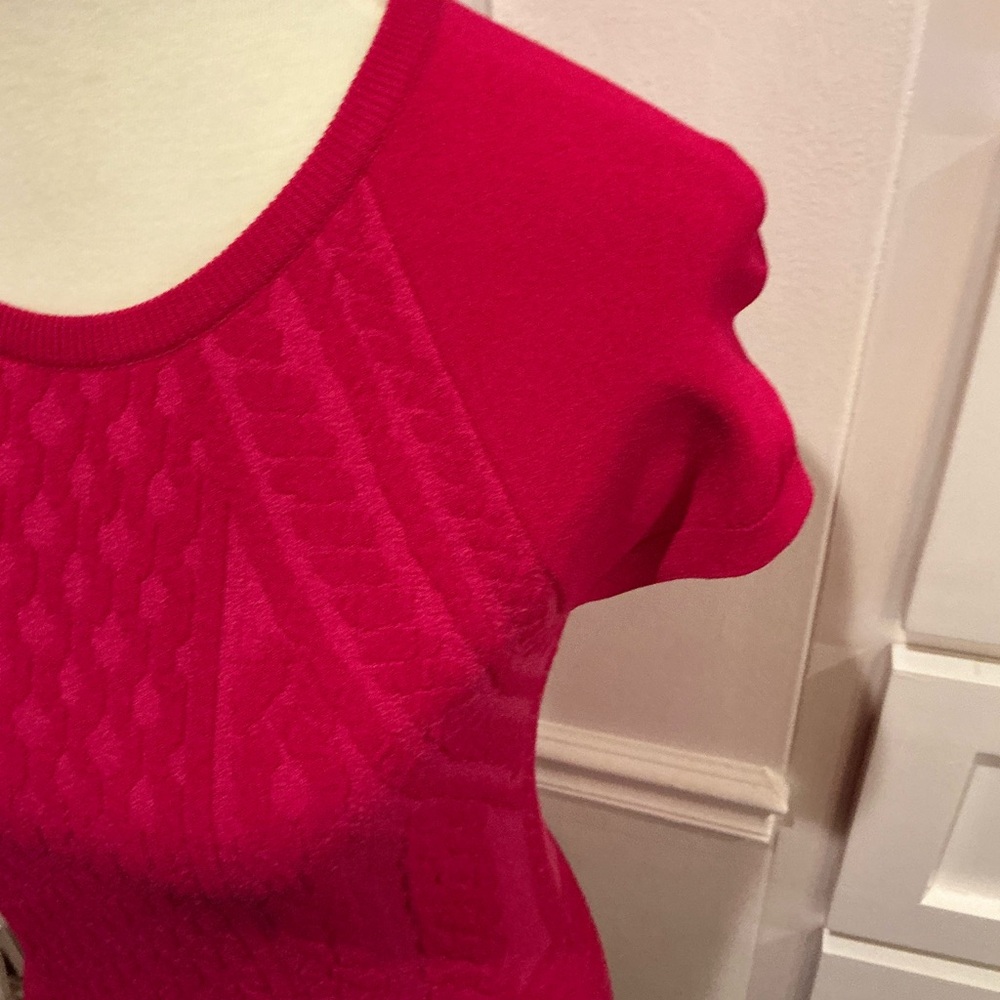 Alexander McQueen Fuchsia Knit Midi Dress - Picture 3 of 12